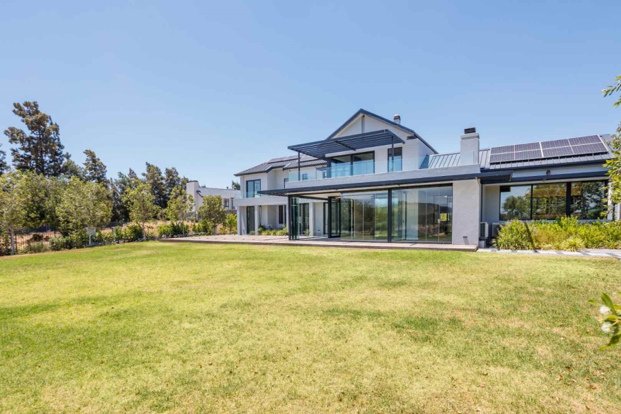 To Let 5 Bedroom Property for Rent in Val De Vie Estate Western Cape